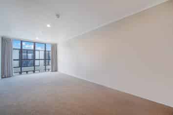 C701/176 Broadway, Newmarket