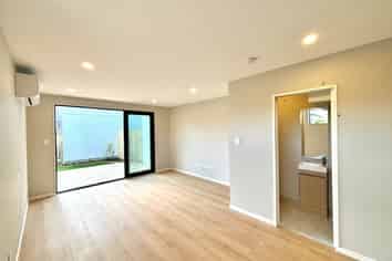 4/73 Glendale Road, Glen Eden