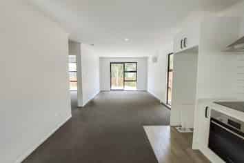 1/152 Old Farm Road, Hamilton East