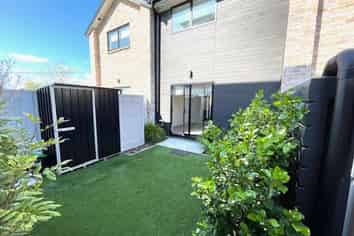 2/57 Taikata Road, Te Atatu Peninsula
