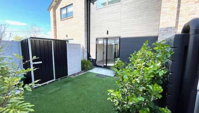 2/57 Taikata Road, Te Atatu Peninsula