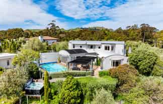 15 Woodford Heights, Havelock North
