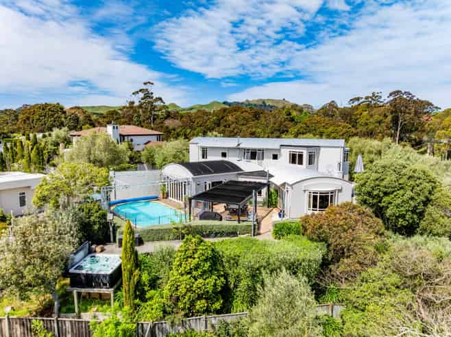15 Woodford Heights, Havelock North