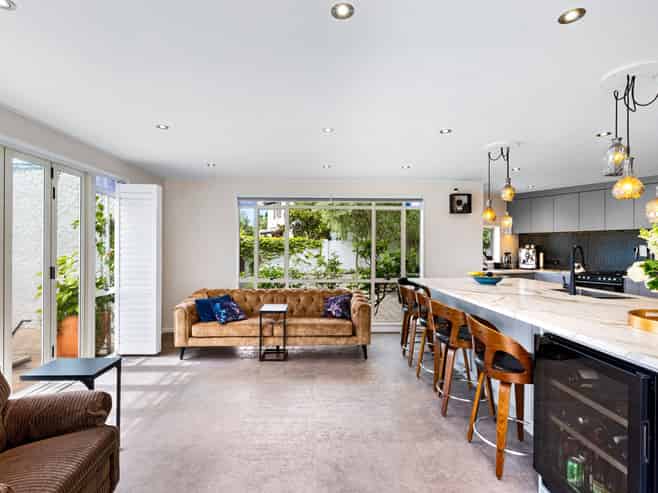 15 Woodford Heights, Havelock North