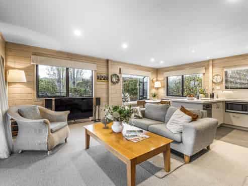 52 Mako Street, Oneroa