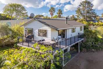 52 Mako Street, Oneroa
