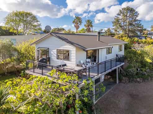 52 Mako Street, Oneroa