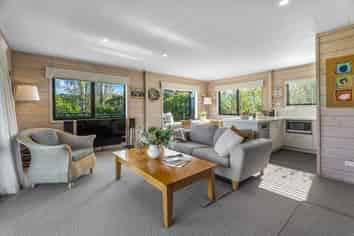 52 Mako Street, Oneroa