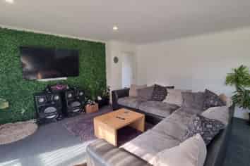 161 Orepuki Riverton Highway, Riverton