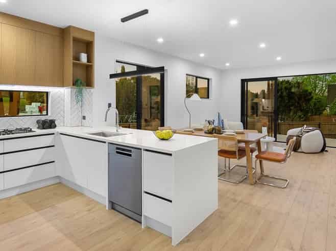 7 Weetman Drive, Browns Bay