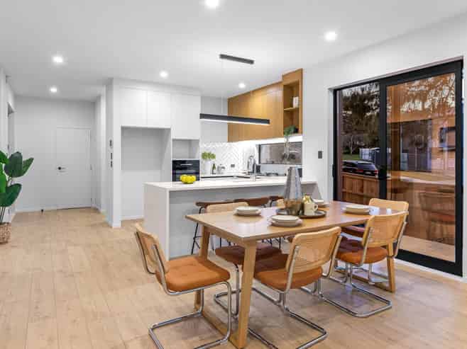 7 Weetman Drive, Browns Bay