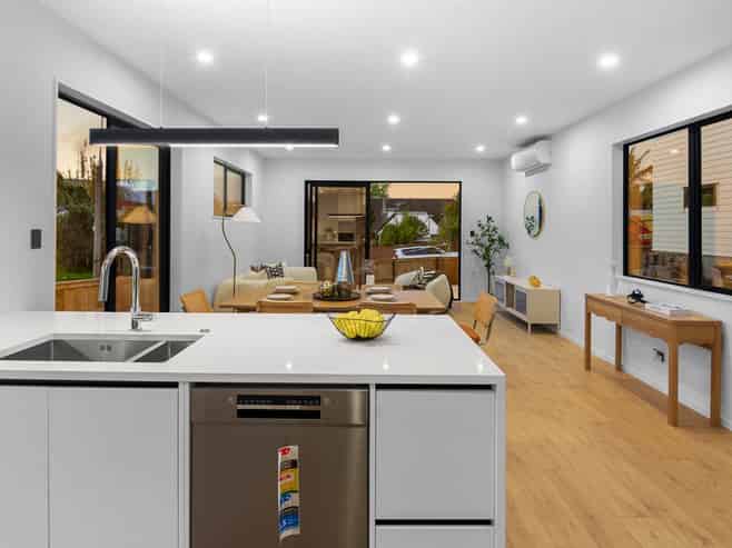7 Weetman Drive, Browns Bay