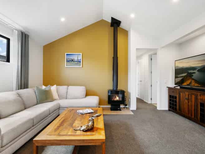 54 Mount Linton Avenue, Wanaka
