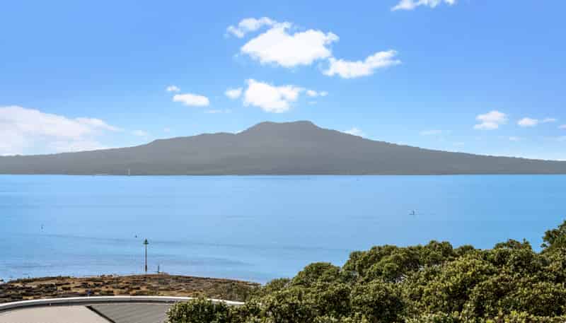 4D/5 The Promenade, Takapuna