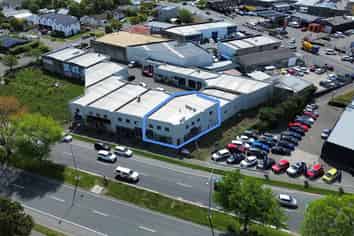 High-Profile Office/Industrial Space with Vacant Possession