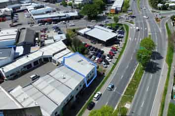 High-Profile Office/Industrial Space with Vacant Possession