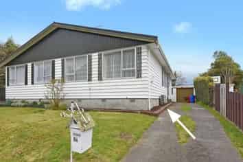 6b Indiana Grove, Totara Park