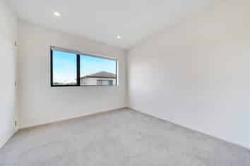 7/3 Cape Road, Mangere