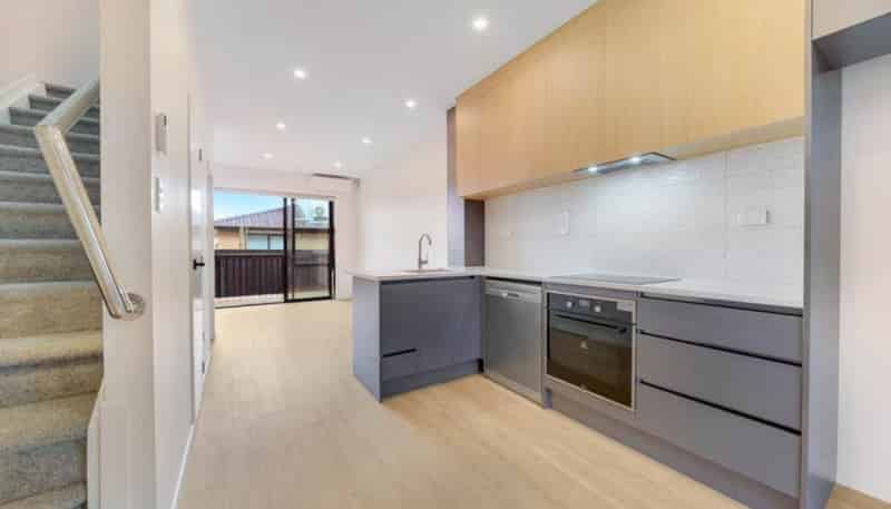 7/3 Cape Road, Mangere