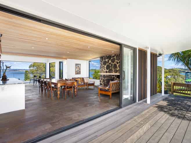 Flats 3-4 Moturoa Island, Russell
