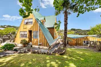 19 Hammond Avenue, Hatfields Beach