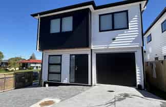 21A Borrowdace Avenue, Botany Downs