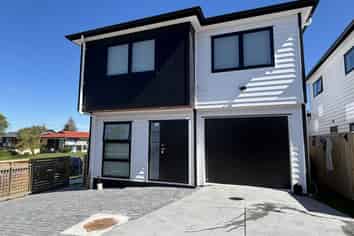 21A Borrowdace Avenue, Botany Downs