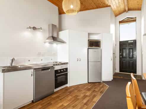 6/685 Karioitahi Road, Waiuku