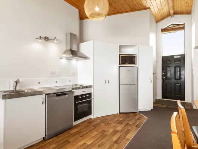 6/685 Karioitahi Road, Waiuku