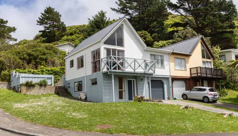 104a  Allington Road , Karori