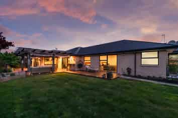 24C Jozecom Place, ROLLESTON