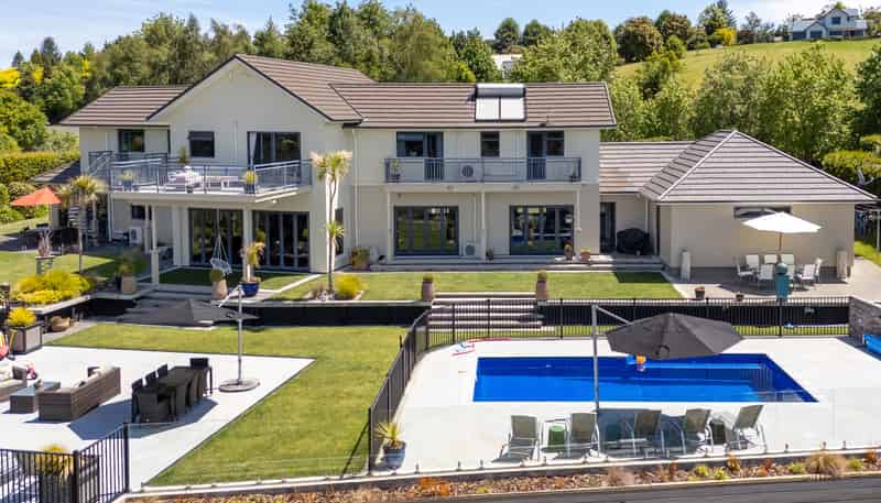 184 Ferndale Way, Rangatira Park
