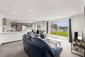 35 Oldfield Lane, Marton