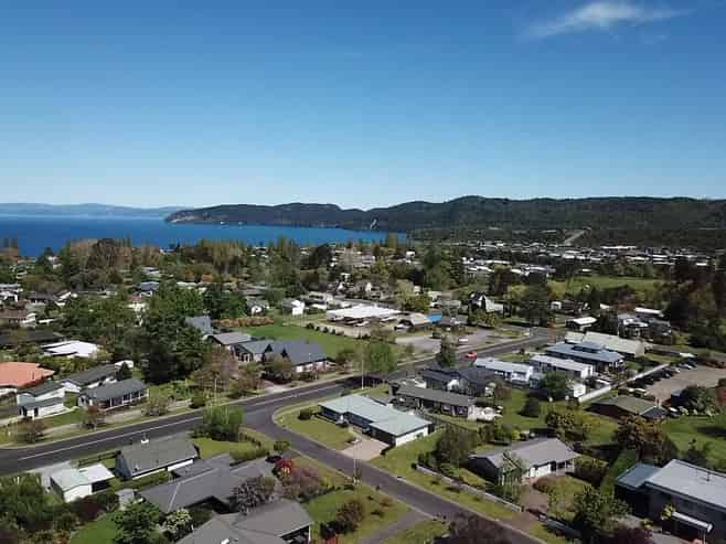 2 Yasmin Lane, Kinloch