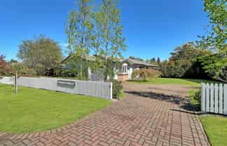 2 Yasmin Lane, Kinloch