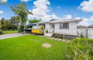 114 Old Wairoa Road, Papakura