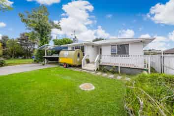 114 Old Wairoa Road, Papakura