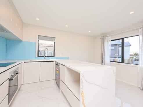 1/25 McLeod Road, Weymouth