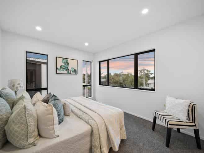 6d Tainui Terrace, Mangere Bridge