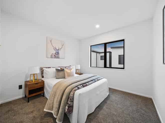 6d Tainui Terrace, Mangere Bridge