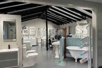 Versatile Industrial Premises and Yard