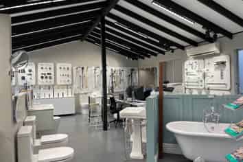 Versatile Industrial Premises and Yard