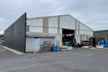 Versatile Industrial Premises and Yard