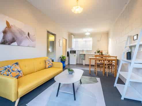 Excellent Business lease Opportunity