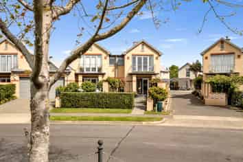 40 Waterford Avenue, Northwood