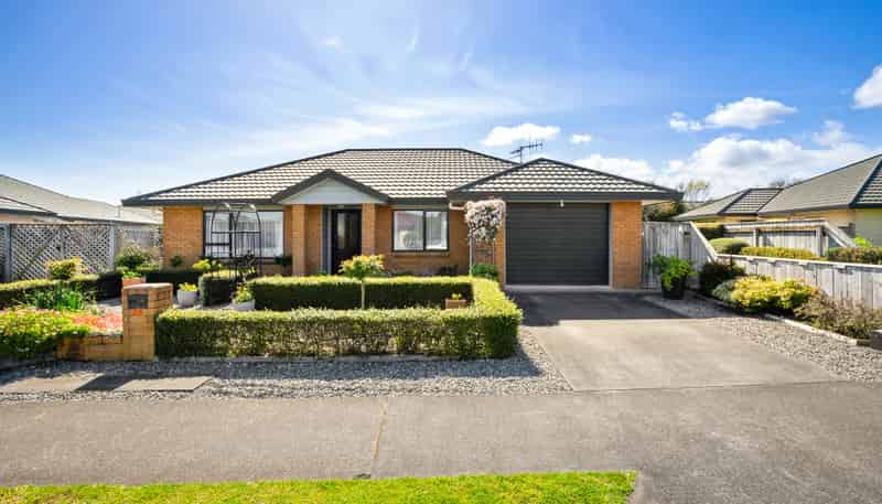85 Guildford Drive, Paraparaumu