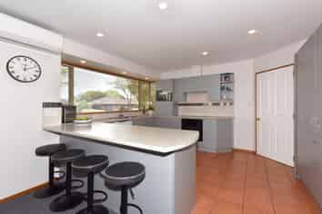 25 Chesterfield Mews, Russley
