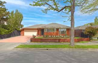 25 Chesterfield Mews, Russley