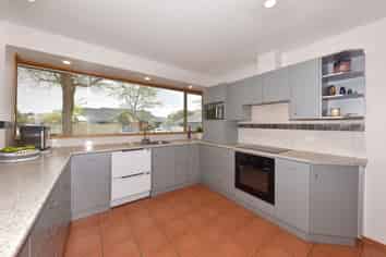 25 Chesterfield Mews, Russley