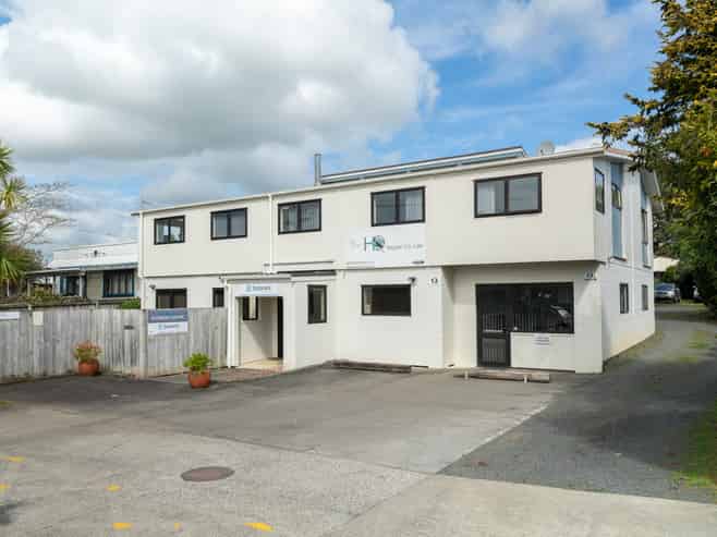 13 Wallis Street, Raglan